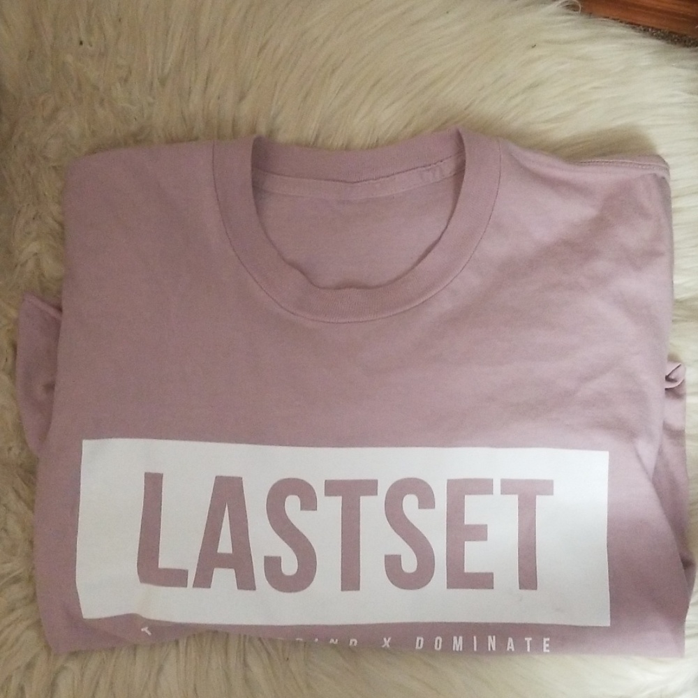 Last set crop shirt